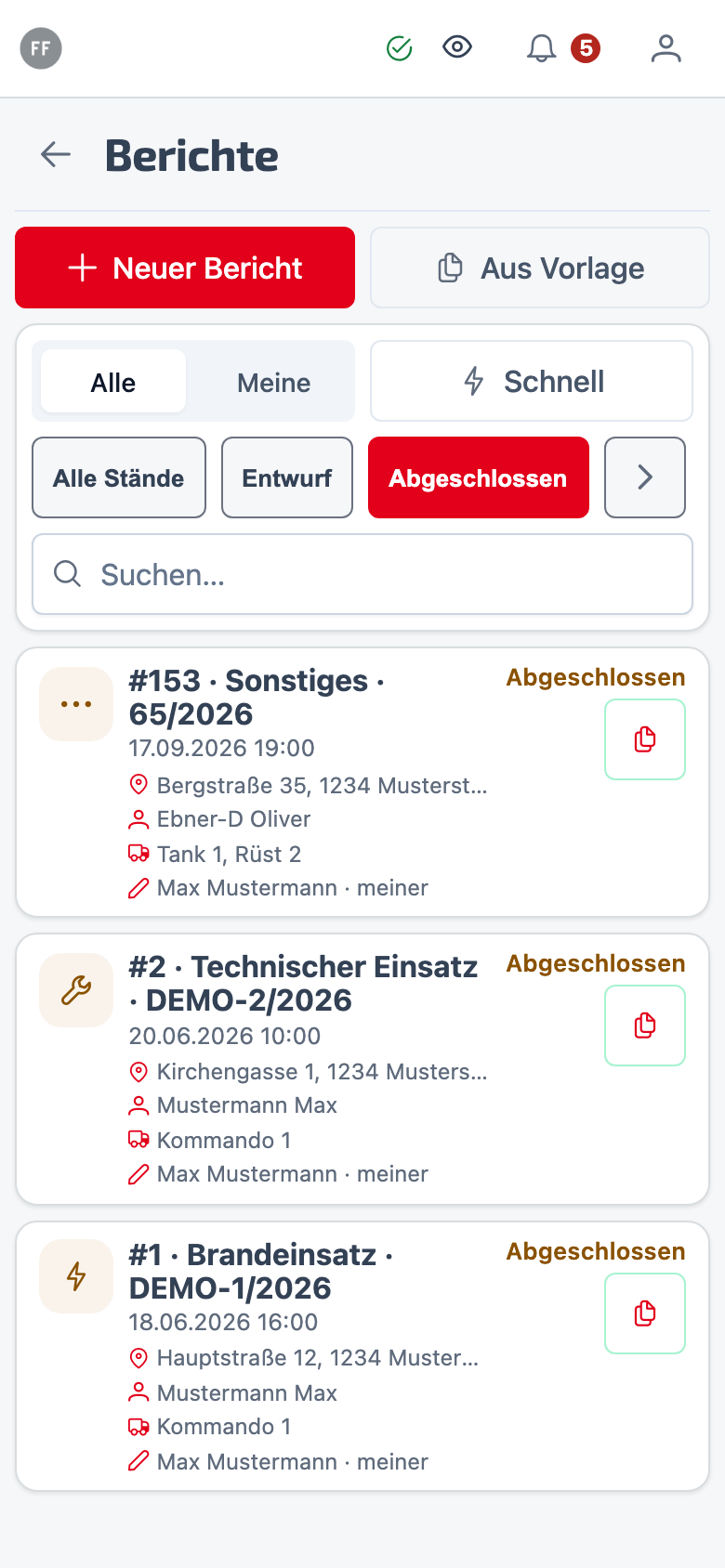Meine Einsätze — auch ohne Netz – Umschalter zwischen Entwürfen und abgeschlossenen Berichten, zwischen eigenen und allen. Diese Liste steht auch im Funkloch: Berichte liegen zwei Tage am Gerät, die Stammdaten dahinter dreißig. Je Einsatz Datum, Kategorie, Ort, Einsatzleiter und Fahrzeug.